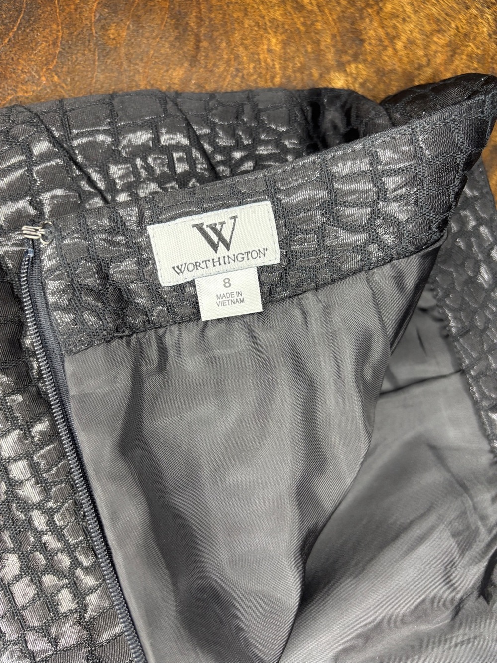 Worthington Black Textured Jacquard Pencil Skirt Size 8 Fully Lined - Picture 3 of 9